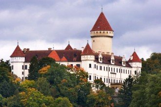 Tour al castillo de Konopiste desde Praga