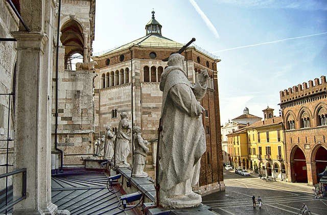 Cremona Tour with Private Guide available 2h30min