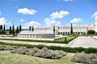 Tour Fly & Drive: Historical Portugal - 8 Days / 7 Nights