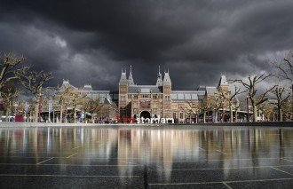 Rijksmuseum Fast Track and 1hr Canal Cruise