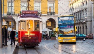 Lisbonne tout en un bus + bateau + tramway 72 heures