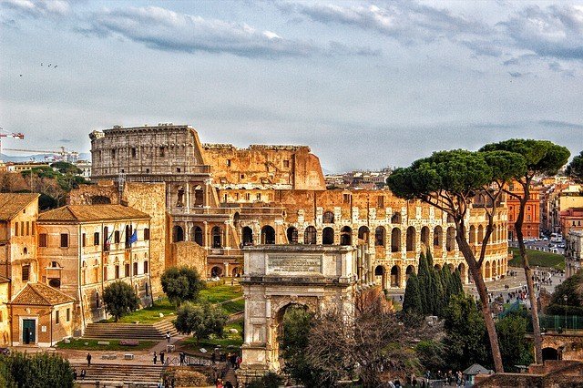 Tour of Ancient and Baroque Rome with Private Guide available 6 hours